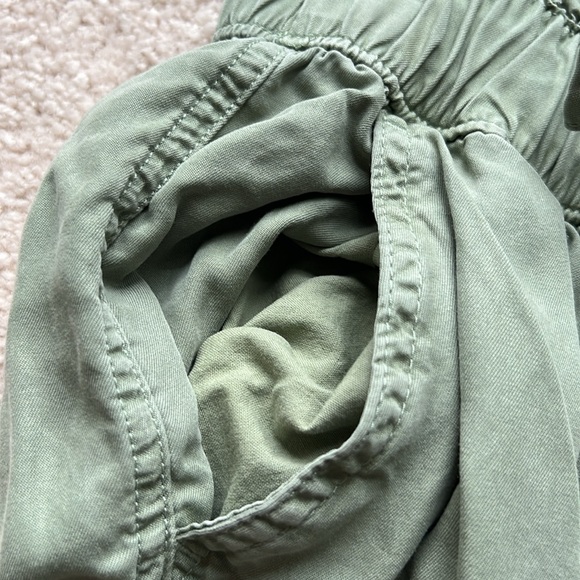 SO Green High Rise Dress Joggers - Picture 6 of 10